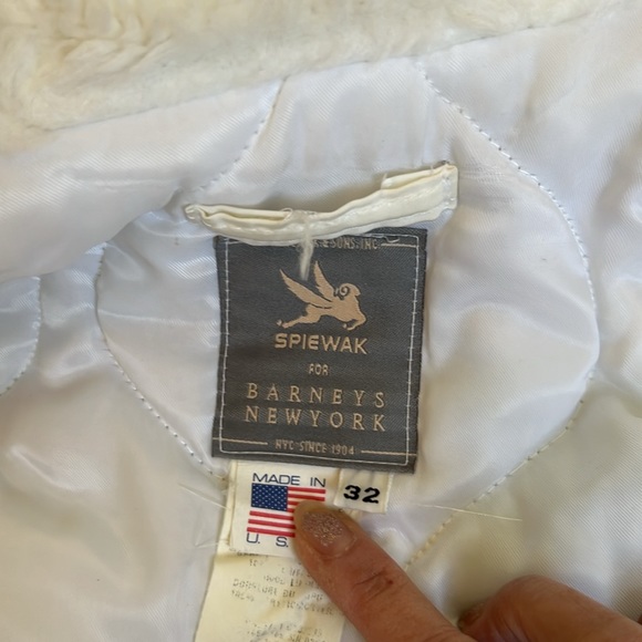 Barney’s Parka - Picture 3 of 5